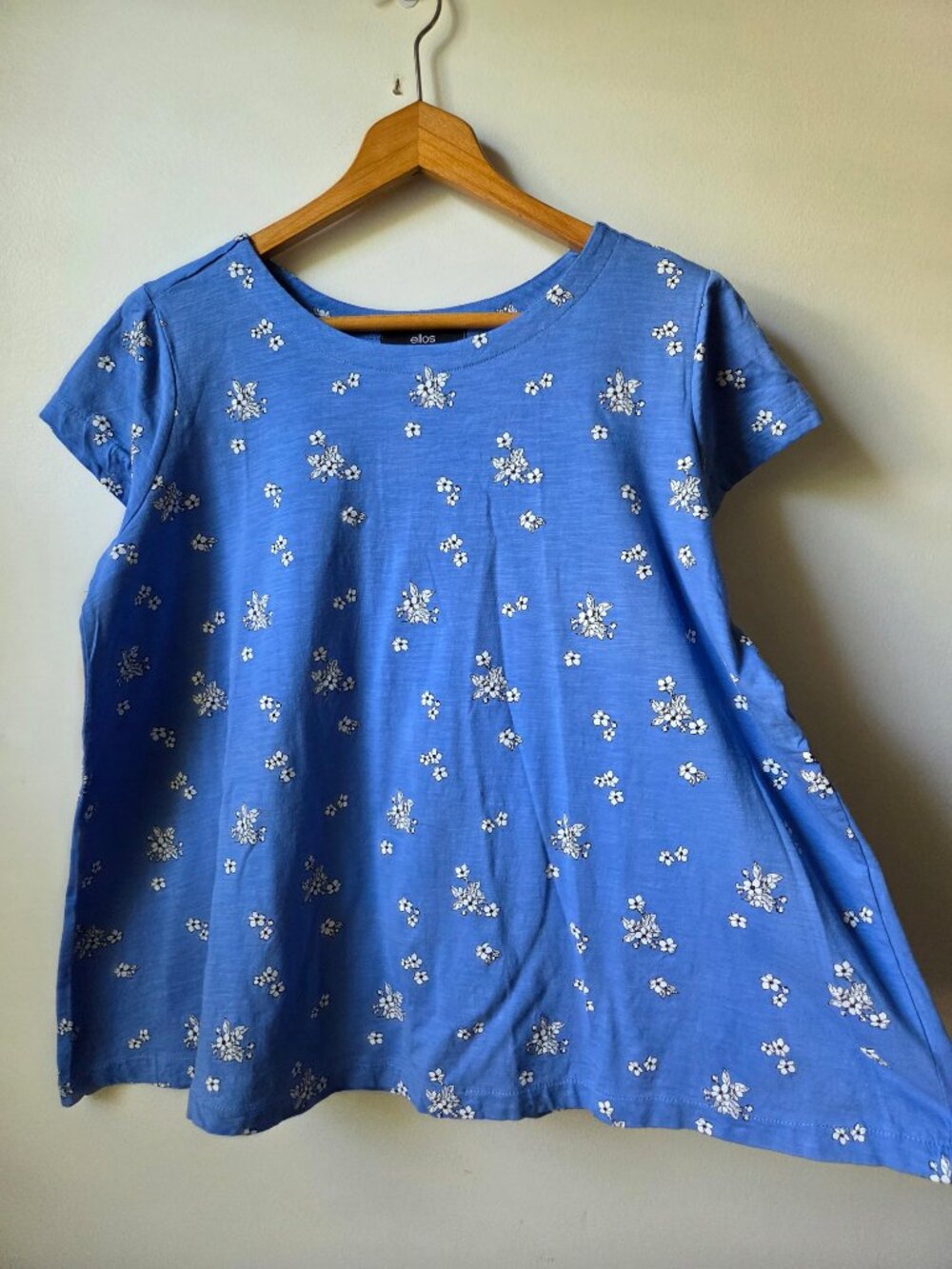 EUC ELLOS COTTON BLUE FLORAL PRINT SWING STYLE TOP SIZE M 14/16